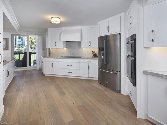 4551 Gulf Shore BLVD N 204, Naples, FL 34103