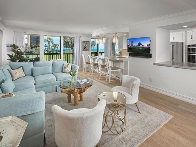 4551 Gulf Shore BLVD N 204, Naples, FL 34103