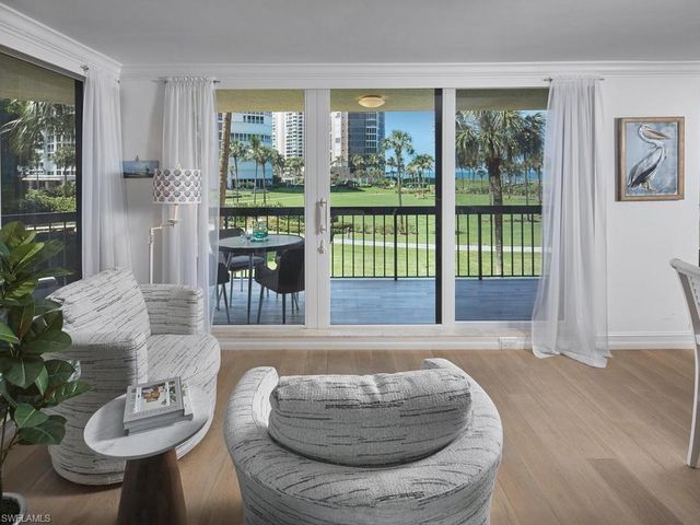4551 Gulf Shore BLVD N 204, Naples, FL 34103