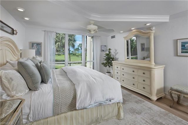 4551 Gulf Shore BLVD N 204, Naples, FL 34103