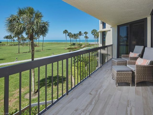 4551 Gulf Shore BLVD N 204, Naples, FL 34103
