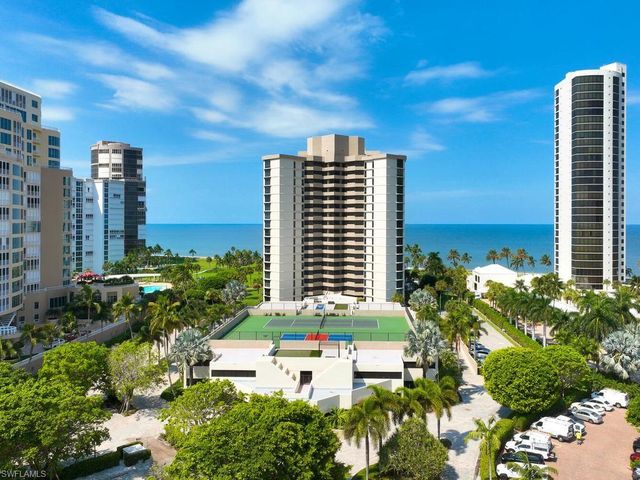 4551 Gulf Shore BLVD N 204, Naples, FL 34103