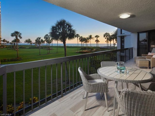4551 Gulf Shore BLVD N 204, Naples, FL 34103