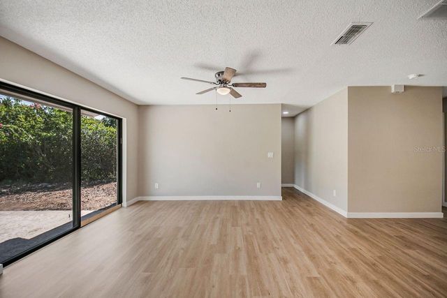 8201 FRAIM COURT, Orlando, FL 32825