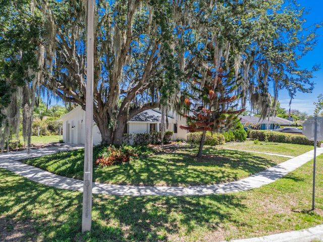 8201 FRAIM COURT, Orlando, FL 32825