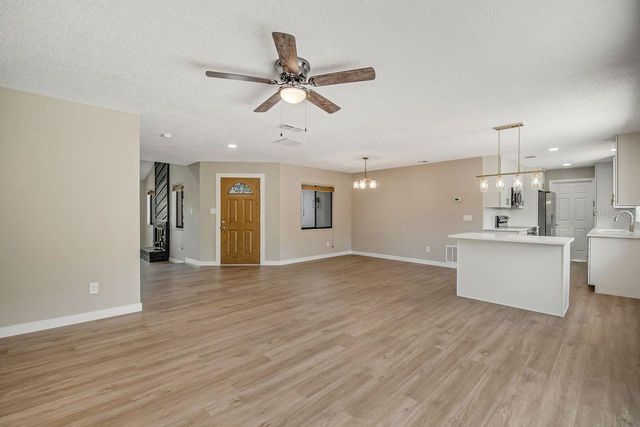 8201 FRAIM COURT, Orlando, FL 32825