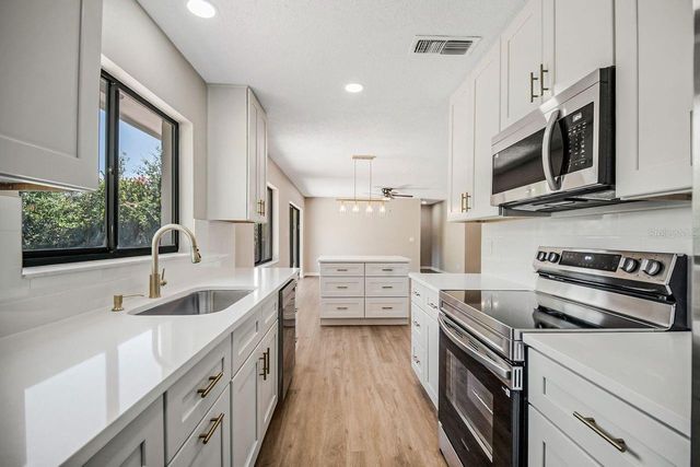8201 FRAIM COURT, Orlando, FL 32825