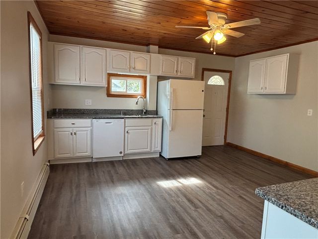 13 Ethel Street, Blackstone, MA 01504