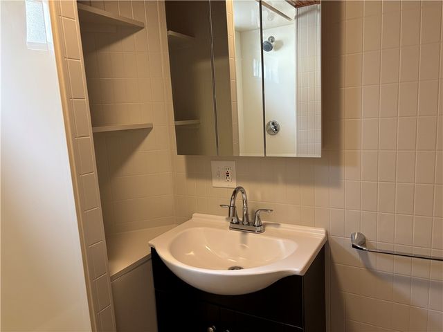13 Ethel Street, Blackstone, MA 01504