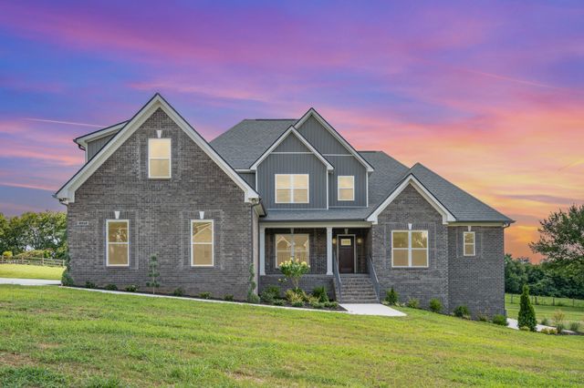 8012 Traditions Ln, Columbia, TN 38401