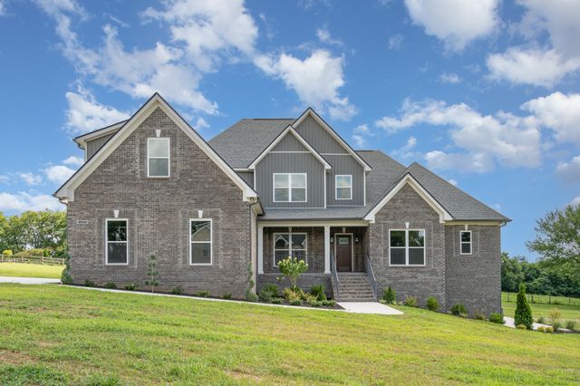 8012 Traditions Ln, Columbia, TN 38401