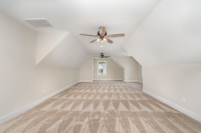 8012 Traditions Ln, Columbia, TN 38401