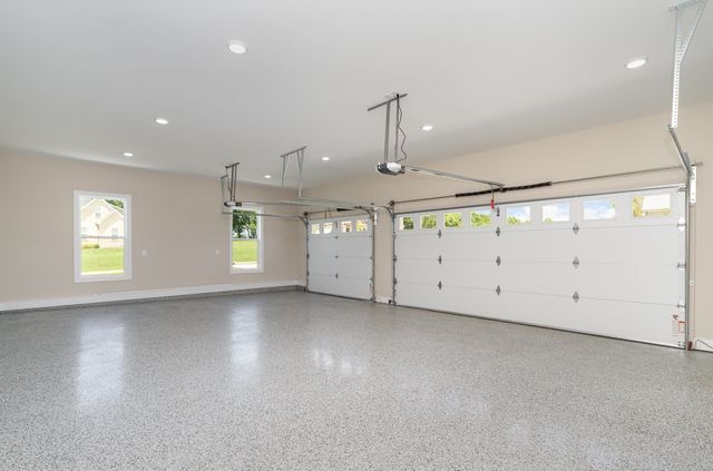 8012 Traditions Ln, Columbia, TN 38401