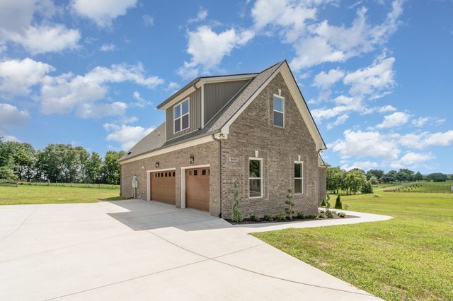 8012 Traditions Ln, Columbia, TN 38401