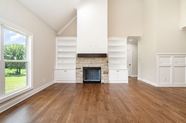 8012 Traditions Ln, Columbia, TN 38401