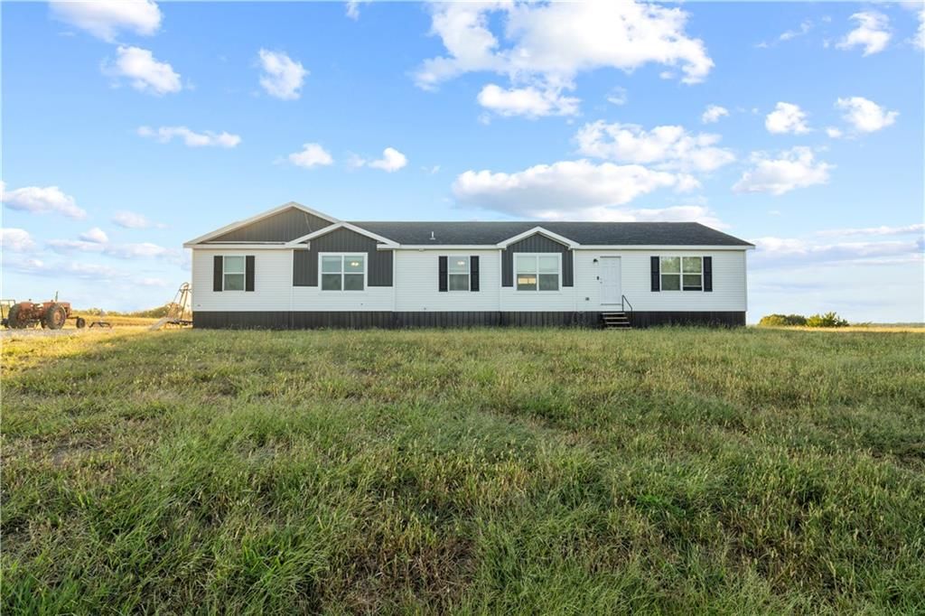 6650 Logeman Road, Atchison, KS 66002 — exterior