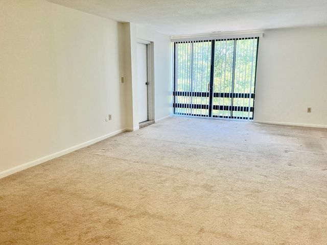 404 Paradise Road PhJ, Swampscott, MA 01907
