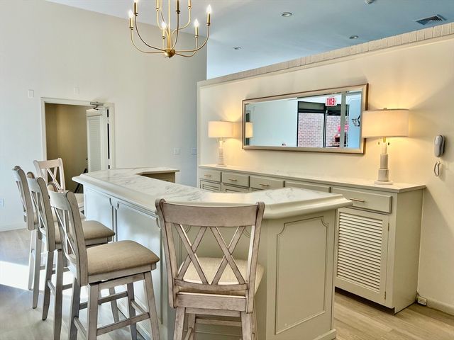 404 Paradise Road PhJ, Swampscott, MA 01907