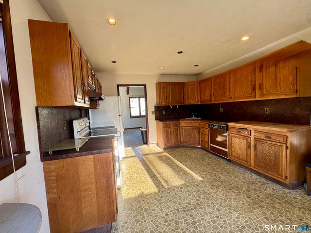 11 Hale Street, Westport, CT 06880