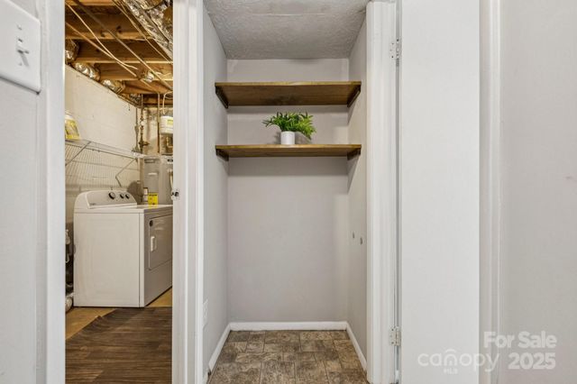9445 Lexington Circle C, Charlotte, NC 28213
