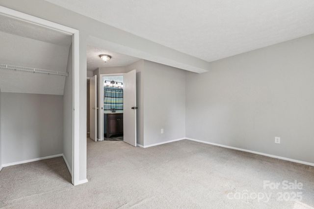 9445 Lexington Circle C, Charlotte, NC 28213