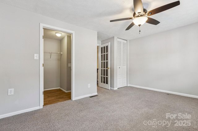 9445 Lexington Circle C, Charlotte, NC 28213