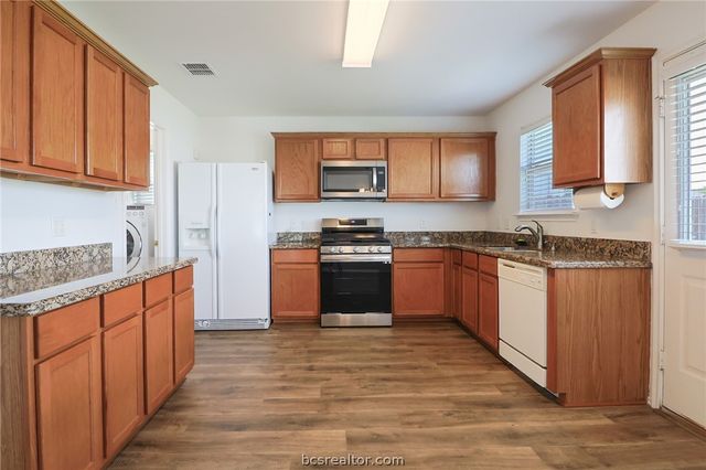 15125 Meredith Lane, College Station, TX 77845