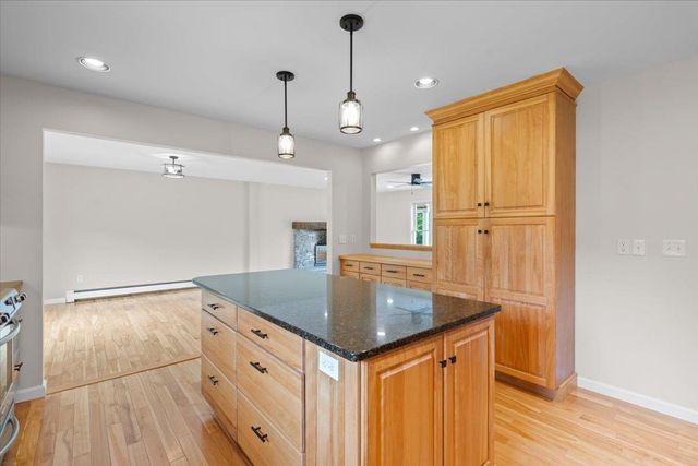 80 Brigham Hill Road, Essex, VT 05452