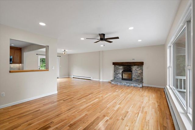 80 Brigham Hill Road, Essex, VT 05452
