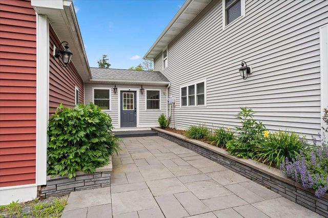 80 Brigham Hill Road, Essex, VT 05452