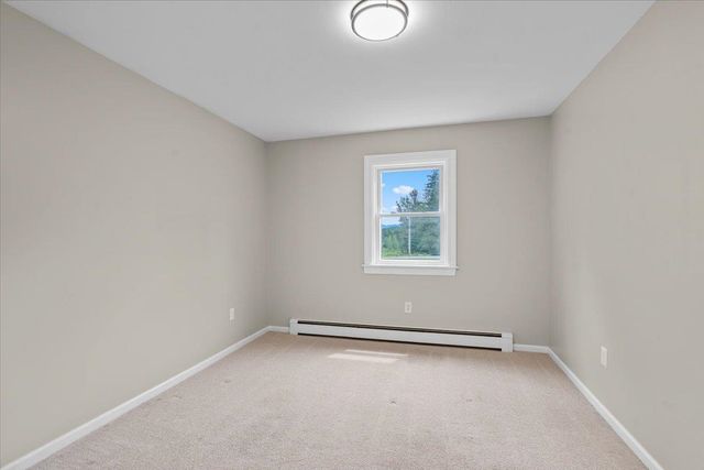 80 Brigham Hill Road, Essex, VT 05452
