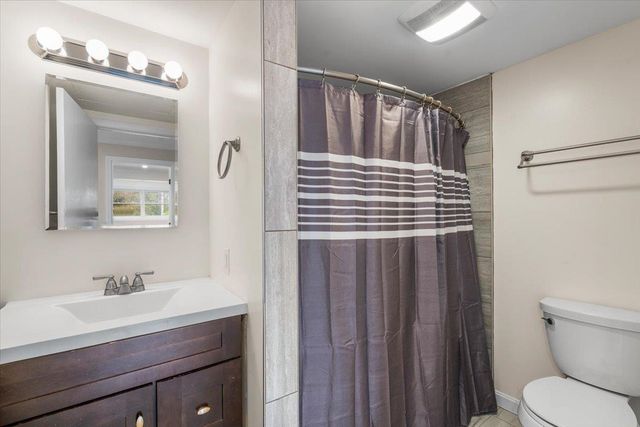 80 Brigham Hill Road, Essex, VT 05452