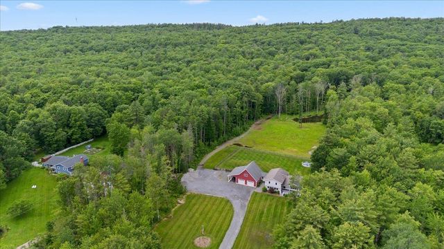 80 Brigham Hill Road, Essex, VT 05452