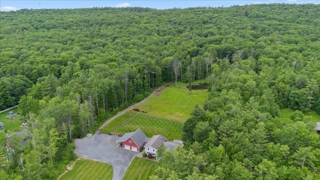 80 Brigham Hill Road, Essex, VT 05452