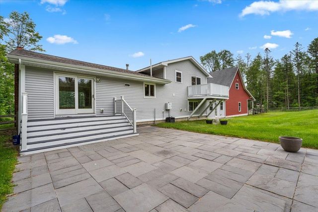 80 Brigham Hill Road, Essex, VT 05452