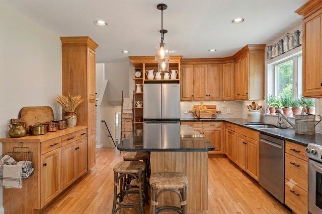 80 Brigham Hill Road, Essex, VT 05452