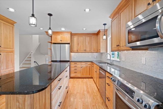 80 Brigham Hill Road, Essex, VT 05452