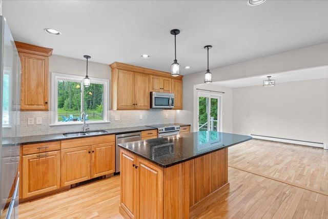 80 Brigham Hill Road, Essex, VT 05452