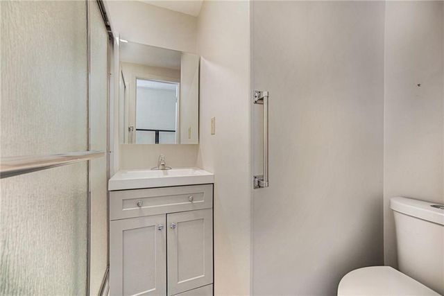 13110 S Lakeshore Drive, Olathe, KS 66061