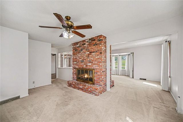 13110 S Lakeshore Drive, Olathe, KS 66061