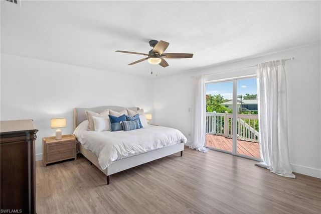 713 Durion CT, Sanibel, FL 33957