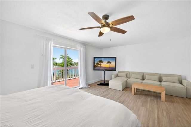 713 Durion CT, Sanibel, FL 33957