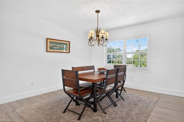 713 Durion CT, Sanibel, FL 33957