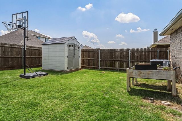 9312 NW 118th Street, Yukon, OK 73099