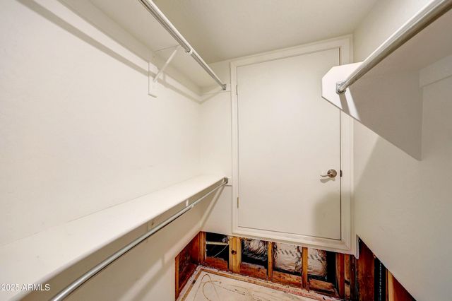 2950 W LOUISE Drive 206, Phoenix, AZ 85027