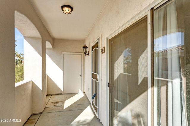 2950 W LOUISE Drive 206, Phoenix, AZ 85027