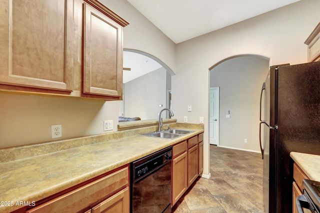 2950 W LOUISE Drive 206, Phoenix, AZ 85027