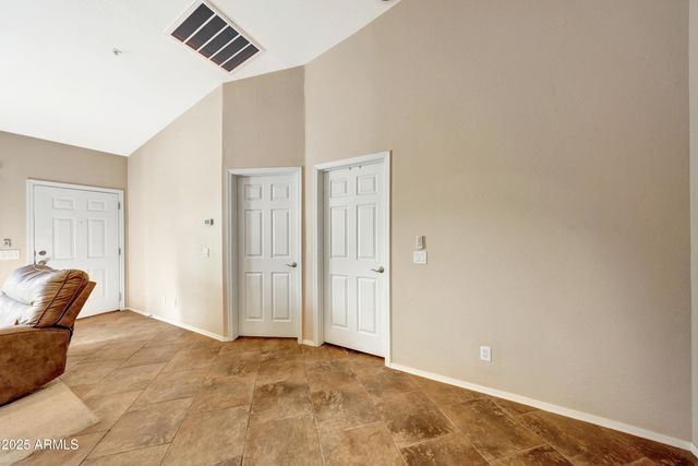 2950 W LOUISE Drive 206, Phoenix, AZ 85027