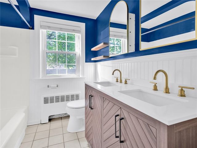 25 Mowry Street, Pawtucket, RI 02861
