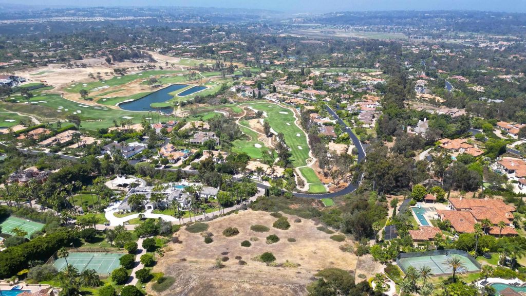 Spyglass Lane 39, Rancho Santa Fe, CA 92067